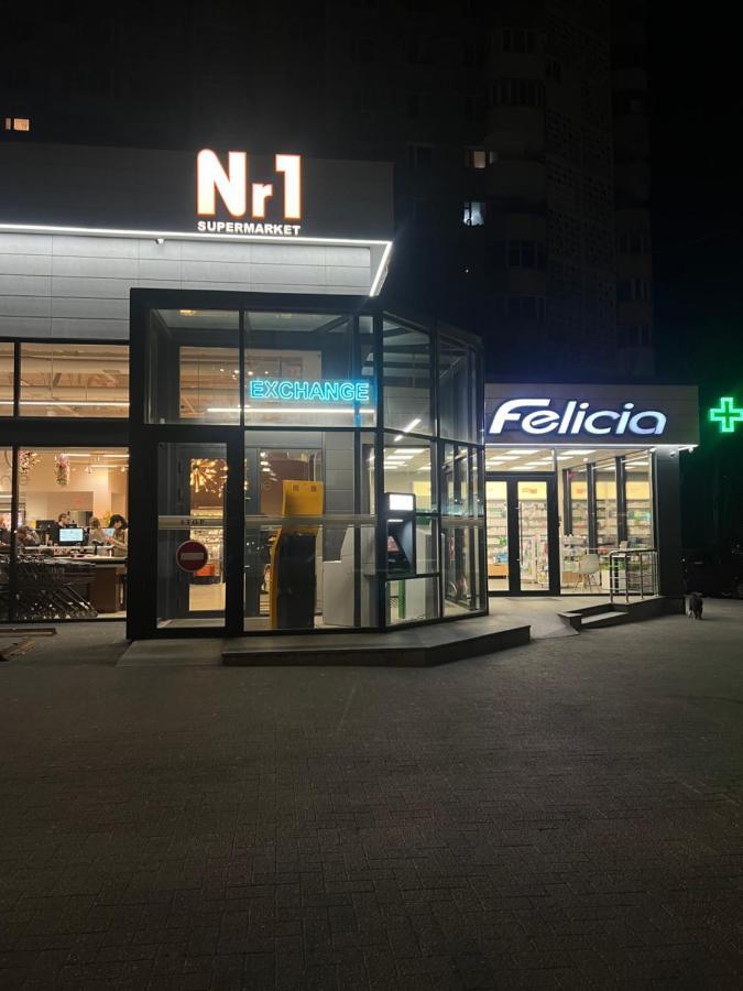 Hi-Tech Aparts Chisinau Exterior photo